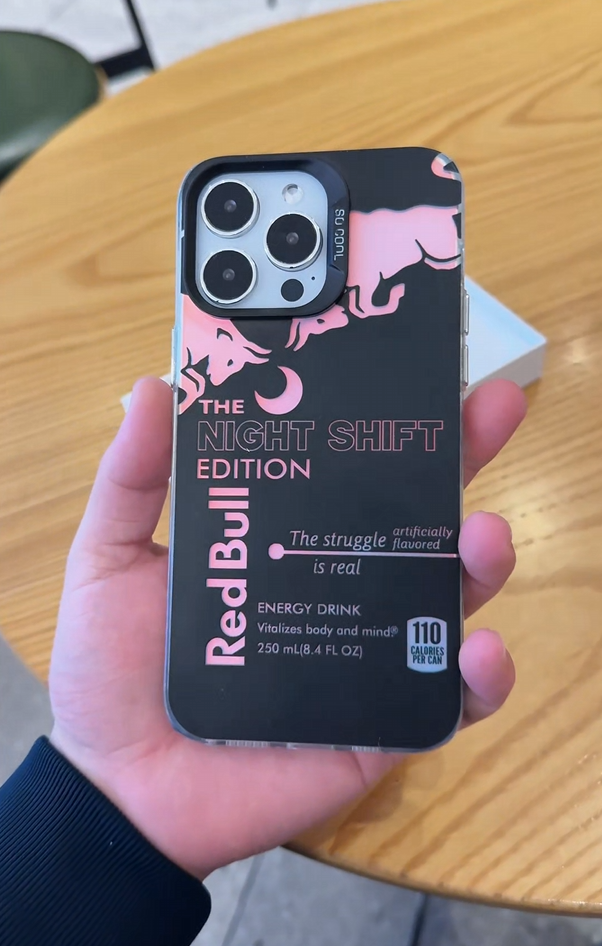 Red Bull Night Shift Zwart